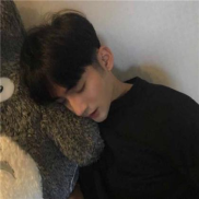 头像框男生冷漠帅气,展现独特魅力的男生形象